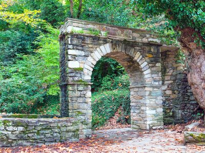 Arch and Centaur path in Pelion, Greece