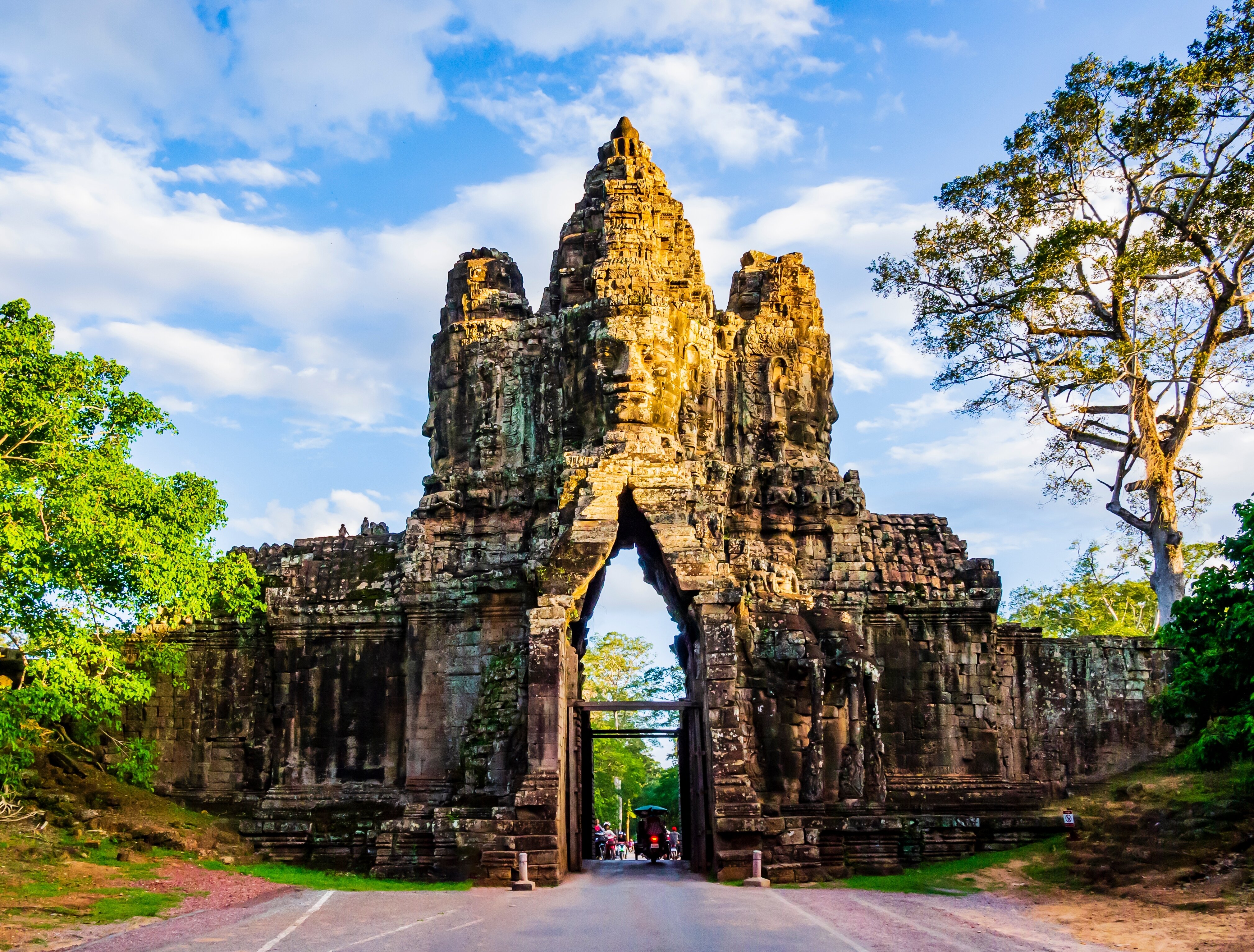 Discover Thailand and Cambodia